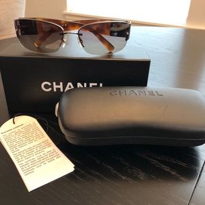CHANEL CC Swarovski Sunglasses 🕶